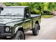 Land Rover Defender 110  - U613