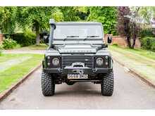 Land Rover Defender 110  - U613