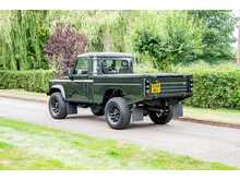 Land Rover Defender 110  - U613