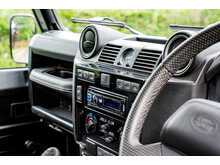 Land Rover Defender 110  - U613