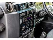 Land Rover Defender 90 TDCi XS - U620