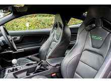 Ford Mustang V8 Bullitt - U642