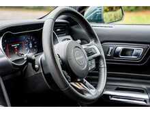 Ford Mustang V8 Bullitt - U642