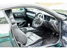 Ford Mustang V8 Bullitt - U642