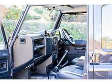 Land Rover Defender 110 TDCi XS - U644