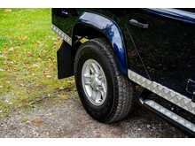 Land Rover Defender 110 TD5 County - U646