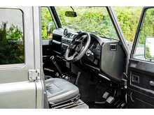 Land Rover Defender 110 TDCi XS - U656