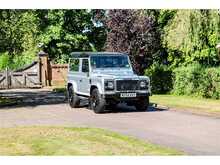 Land Rover Defender 90 TD5 XS - U662