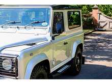 Land Rover Defender 90 TD5 XS - U662