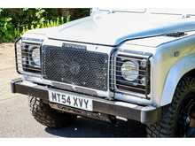 Land Rover Defender 90 TD5 XS - U662