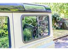 Land Rover Defender 90 TD5 XS - U662