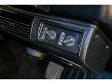 Land Rover Defender 90 TD5 XS - U662