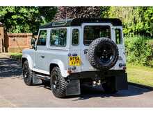 Land Rover Defender 90 TD5 XS - U662