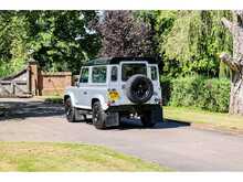 Land Rover Defender 90 TD5 XS - U662