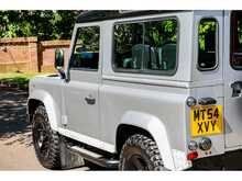 Land Rover Defender 90 TD5 XS - U662