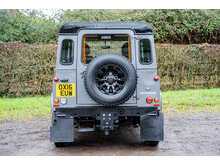 Land Rover Defender 90 TDCi XS - U669