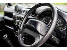 Land Rover Defender 90 TDCi XS - U669