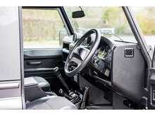Land Rover Defender 90 TDCi XS - U669