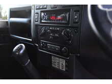 Land Rover Defender 90 TDCi XS - U681