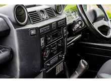 Land Rover Defender 90 TDCi XS - U681