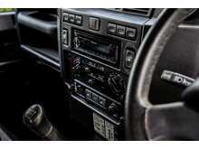 Land Rover Defender 90 TDCi XS - U681