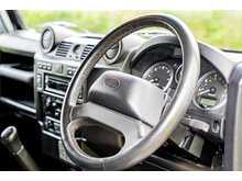 Land Rover Defender 90 TDCi XS - U681