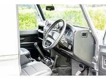 Land Rover Defender 90 TDCi XS - U681