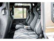 Land Rover Defender 110 TDCi XS - U685