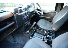 Land Rover Defender 110 TDCi County - U687