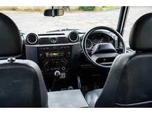 Land Rover Defender 90 TDCi XS - U689