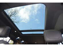 Land Rover Defender 110 P400e X-Dynamic HSE - U697