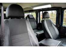 Land Rover Defender 110 TDCi XS - U700