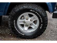 Land Rover Defender 110 TDCi XS - U700