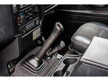 Land Rover Defender 110 TDCi XS - U711
