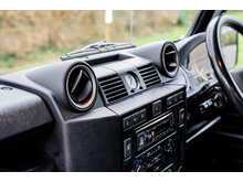 Land Rover Defender 110 TDCi XS - U711