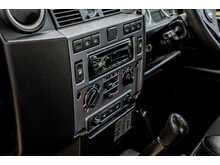 Land Rover Defender 90 TDCi XTech Limited Edition - U717