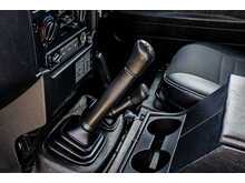 Land Rover Defender 110 TDCi XS - U719