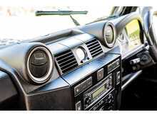 Land Rover Defender 110 TDCi XS - U721
