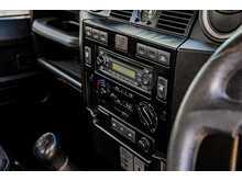 Land Rover Defender 110 TDCi XS - U721