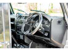 Land Rover Defender 110 TDCi XS - U721