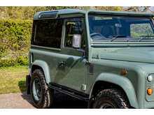 Land Rover Defender 90 TDCi County - U725