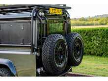 Land Rover Defender 110 TDCi Adventure - U726
