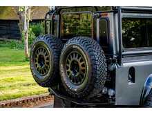 Land Rover Defender 110 TDCi Adventure - U726