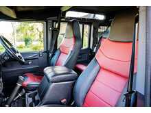 Land Rover Defender 110 TDCi Adventure - U726