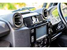 Land Rover Defender 110 TDCi Adventure - U726