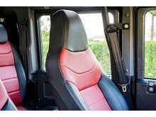 Land Rover Defender 110 TDCi Adventure - U726