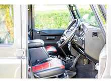 Land Rover Defender 110 TDCi Adventure - U726