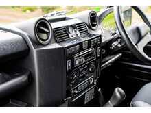 Land Rover Defender 90 TDCi XS - U730