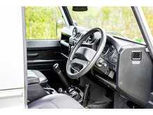 Land Rover Defender 90 TDCi XS - U730