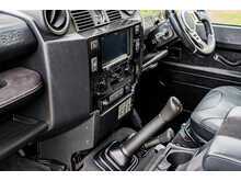 Land Rover Defender 90 TDCi XS - U731